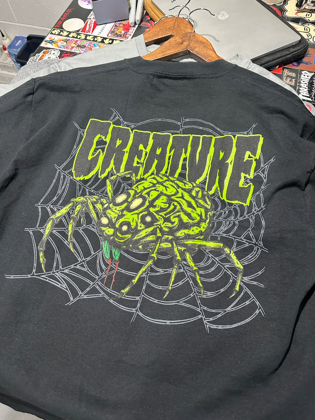 Creature t-shirt size Large (2 pack)